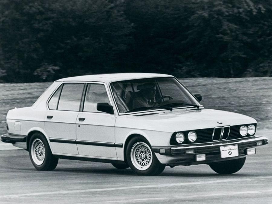 BMW 5-Series (US) '1982